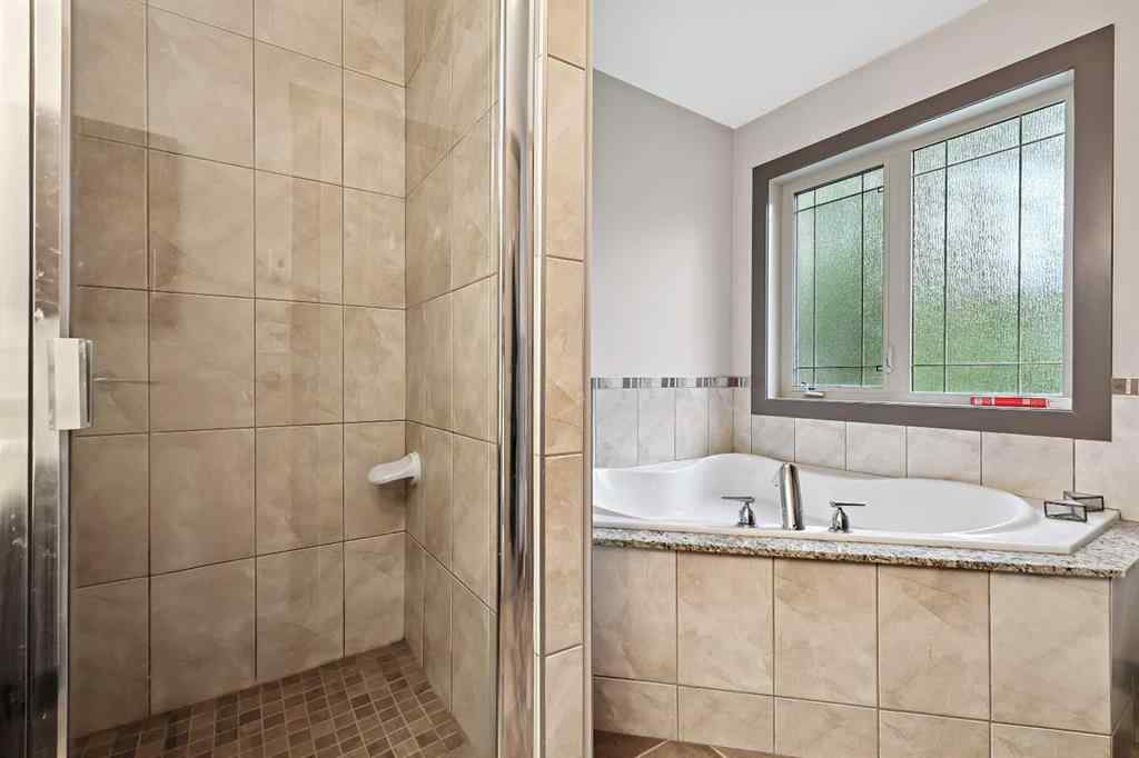 MLS® A2236482 - 2122B 52 Avenue SW in North Glenmore Park Calgary, Residential