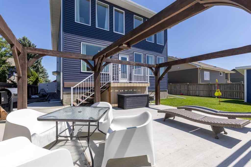 MLS® A2236488 - 4889 7th Street W in NONE Claresholm, Residential