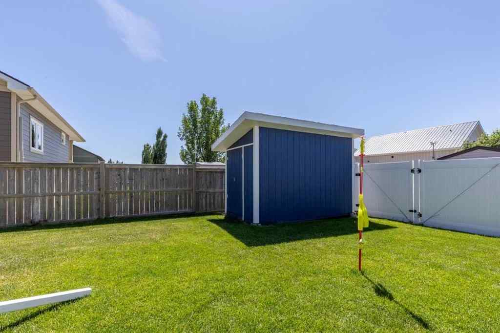 MLS® A2236488 - 4889 7th Street W in NONE Claresholm, Residential