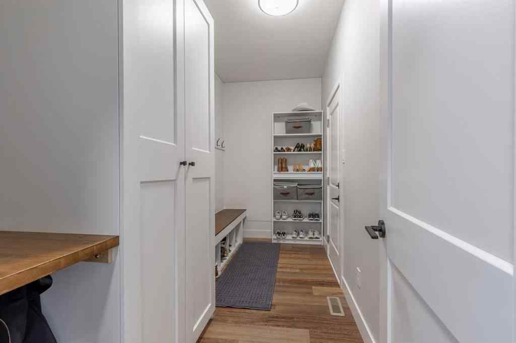 MLS® A2236488 - 4889 7th Street W in NONE Claresholm, Residential