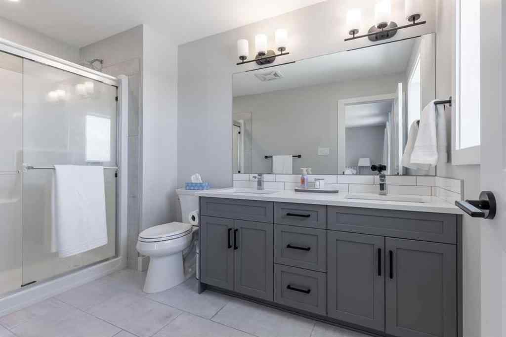 MLS® A2236488 - 4889 7th Street W in NONE Claresholm, Residential