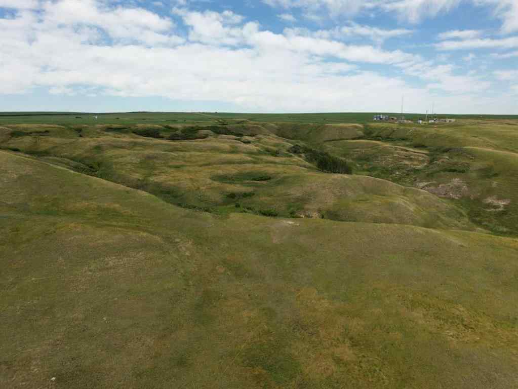 MLS® A2236502 -  SE-22-29-23-W4M   in NONE Rural Kneehill County, Agri-Business