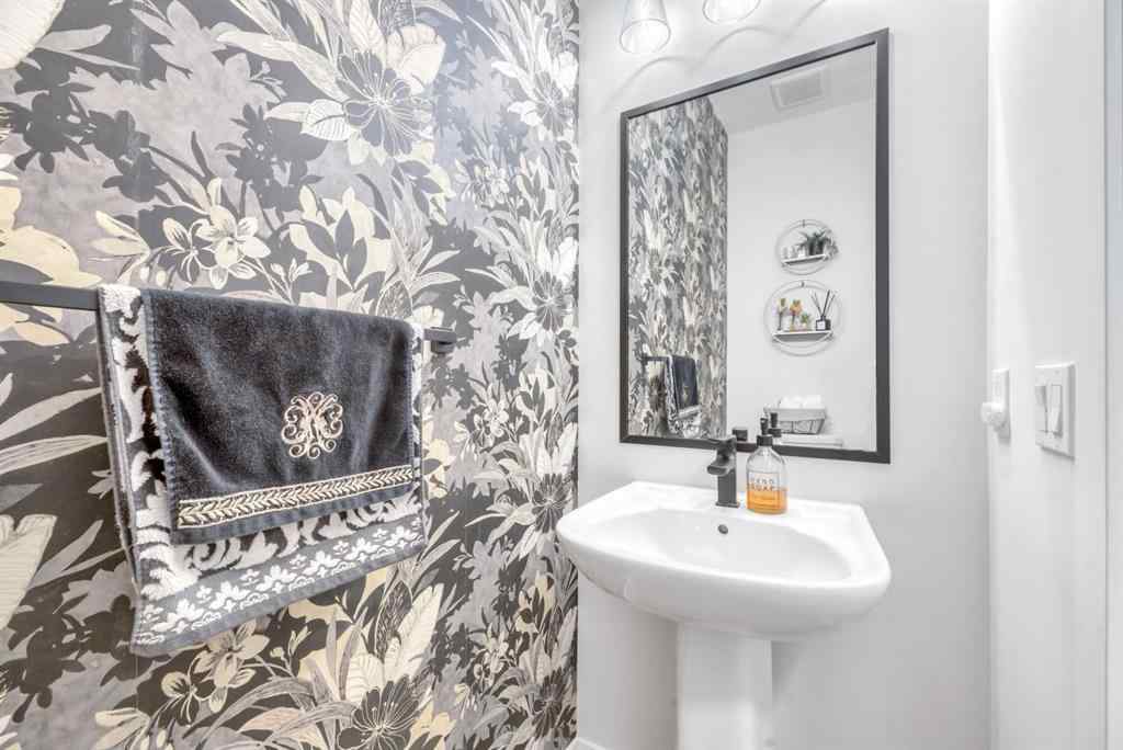 MLS® A2236505 - 240 Creekstone Path SW in Pine Creek Calgary, Residential