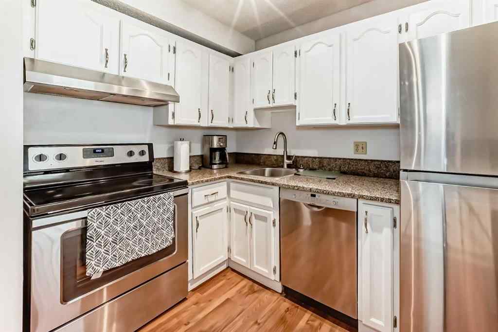 MLS® A2236506 - Unit #16 803 Varsity Estates Drive NW in Varsity Calgary, Residential