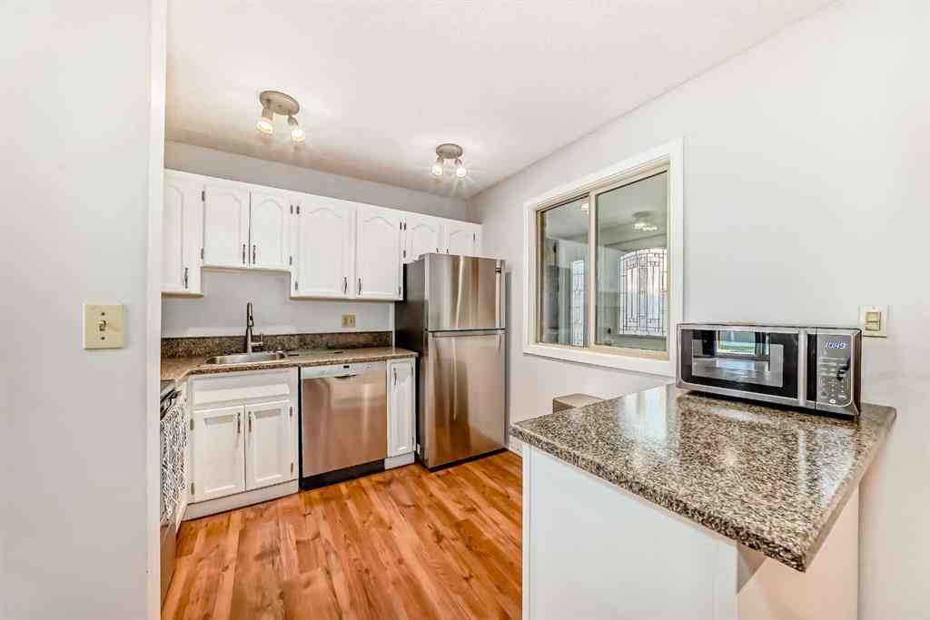 MLS® A2236506 - Unit #16 803 Varsity Estates Drive NW in Varsity Calgary, Residential