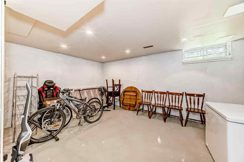MLS® A2236506 - Unit #16 803 Varsity Estates Drive NW in Varsity Calgary, Residential