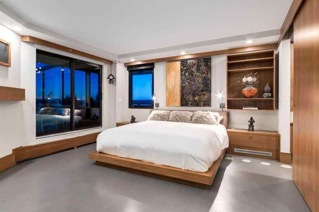 MLS® A2236509 - Unit #1001 300 Meredith Road NE in Crescent Heights Calgary, Residential