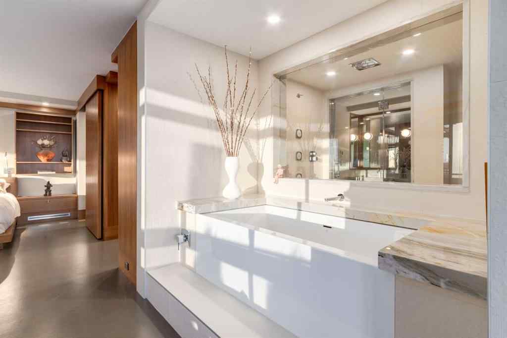 MLS® A2236509 - Unit #1001 300 Meredith Road NE in Crescent Heights Calgary, Residential