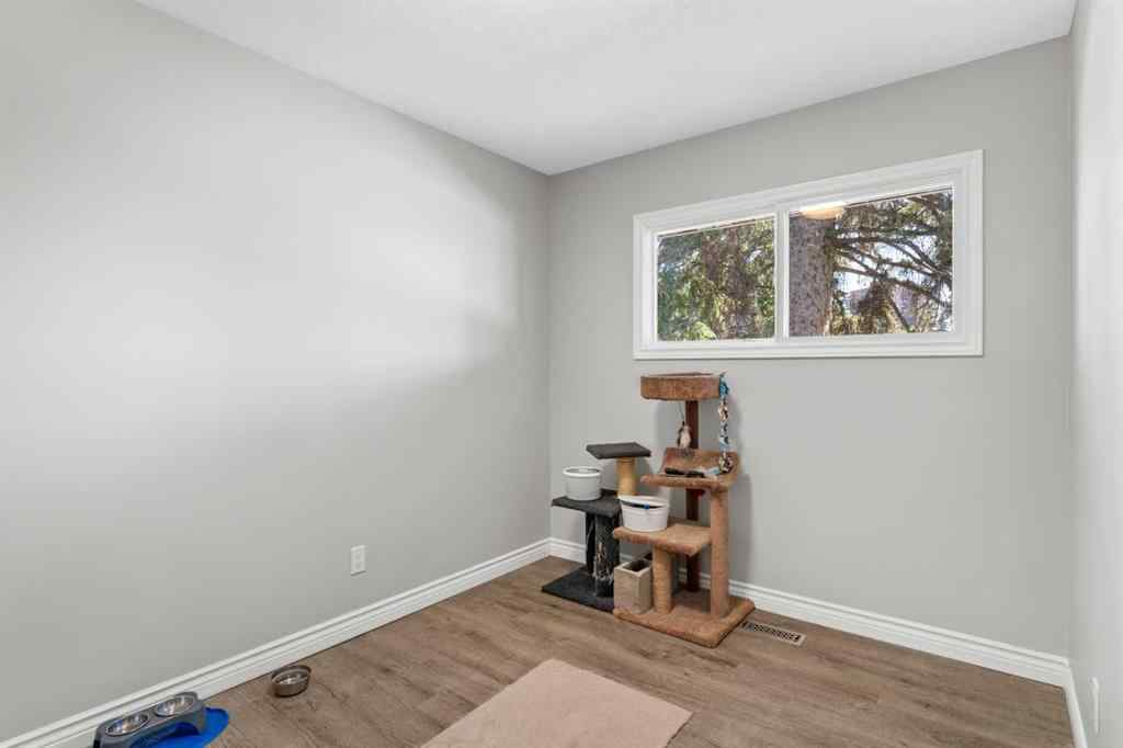 MLS® A2236514 - 321 Haddon Road SW in Haysboro Calgary, Residential