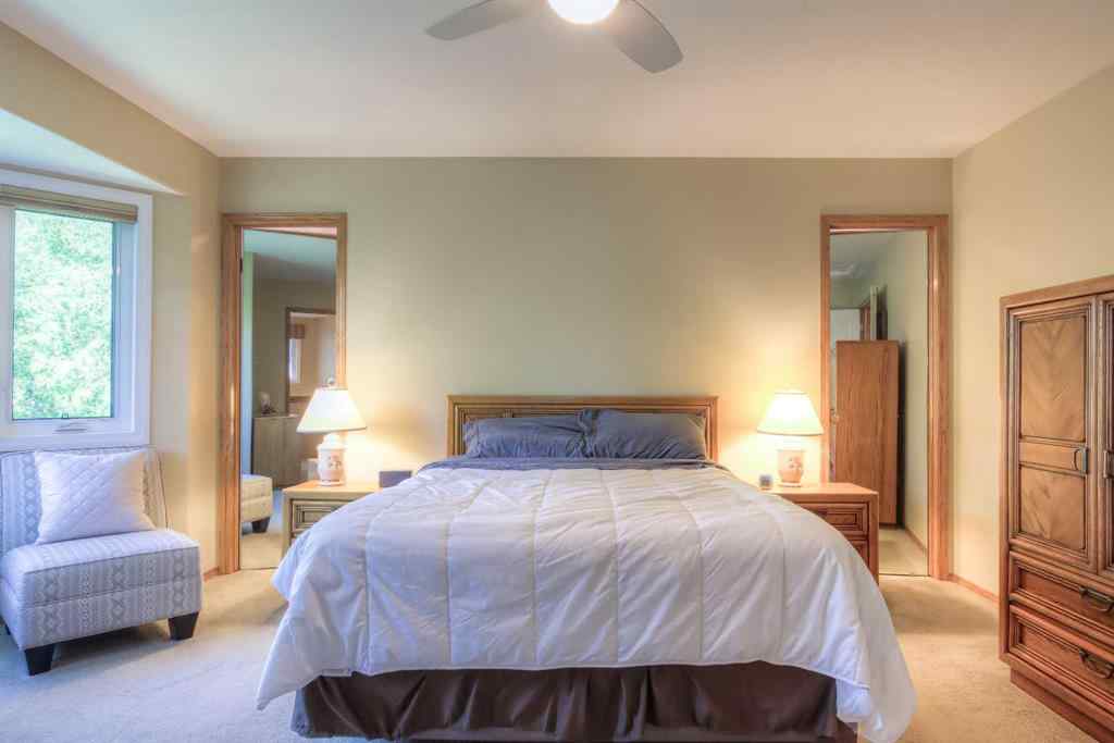 MLS® A2236524 - 961 Sierra Morena Court SW in Signal Hill Calgary, Residential