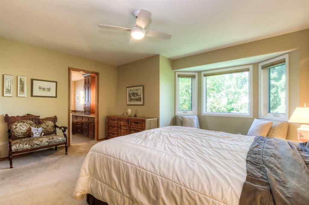 MLS® A2236524 - 961 Sierra Morena Court SW in Signal Hill Calgary, Residential