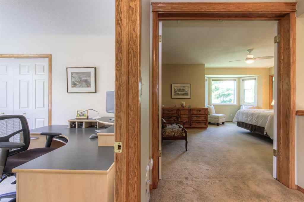 MLS® A2236524 - 961 Sierra Morena Court SW in Signal Hill Calgary, Residential