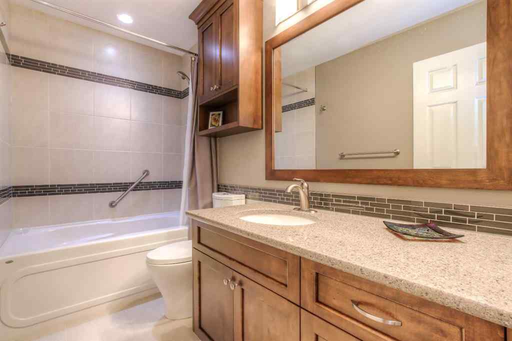 MLS® A2236524 - 961 Sierra Morena Court SW in Signal Hill Calgary, Residential