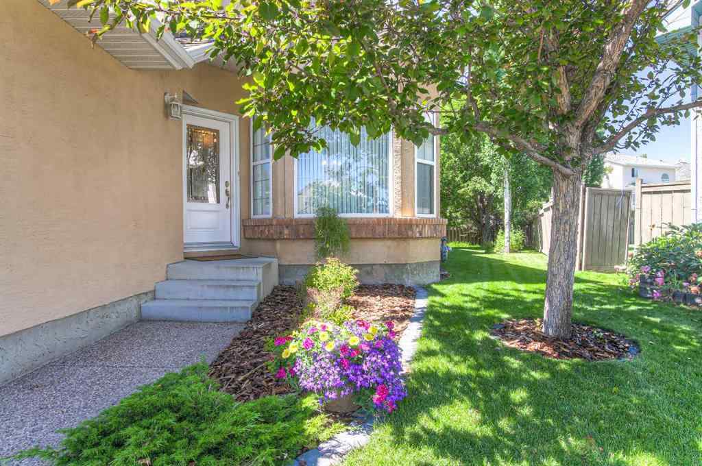 MLS® A2236524 - 961 Sierra Morena Court SW in Signal Hill Calgary, Residential
