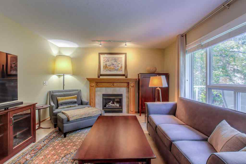 MLS® A2236524 - 961 Sierra Morena Court SW in Signal Hill Calgary, Residential