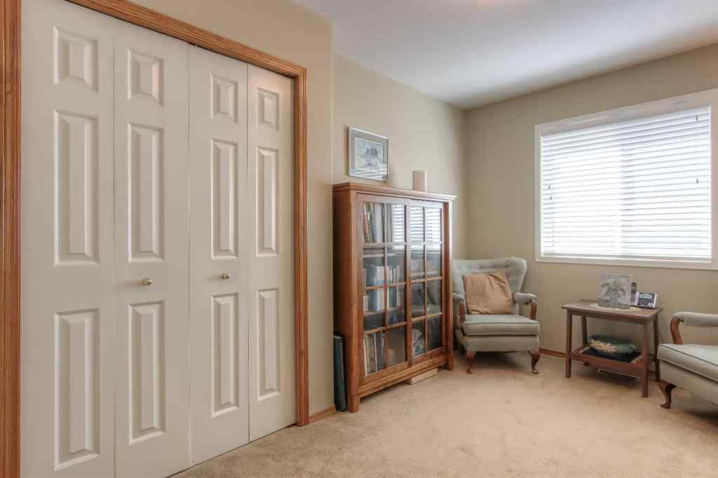 MLS® A2236524 - 961 Sierra Morena Court SW in Signal Hill Calgary, Residential