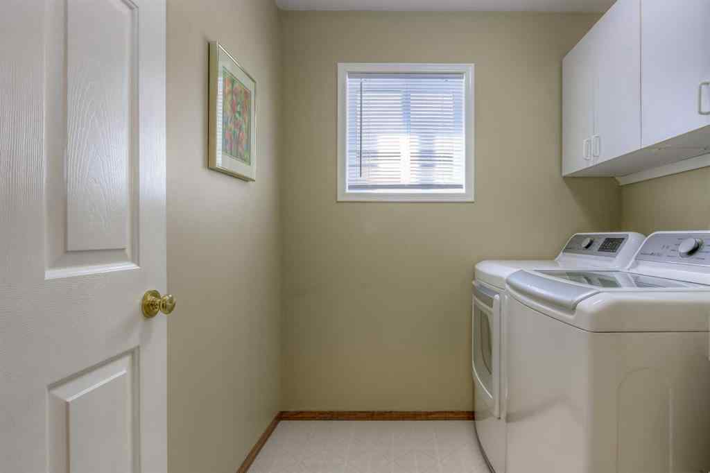 MLS® A2236524 - 961 Sierra Morena Court SW in Signal Hill Calgary, Residential