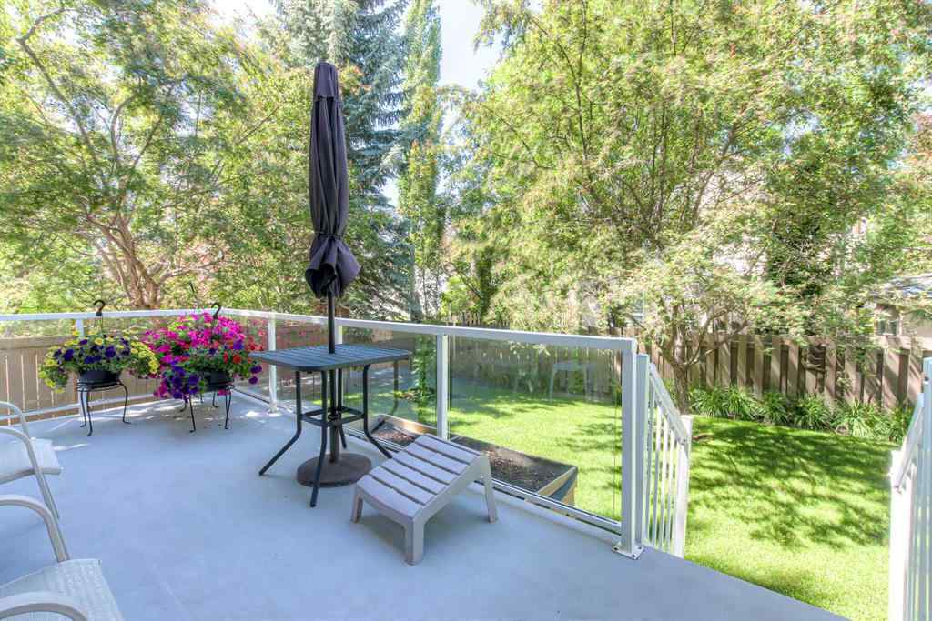 MLS® A2236524 - 961 Sierra Morena Court SW in Signal Hill Calgary, Residential