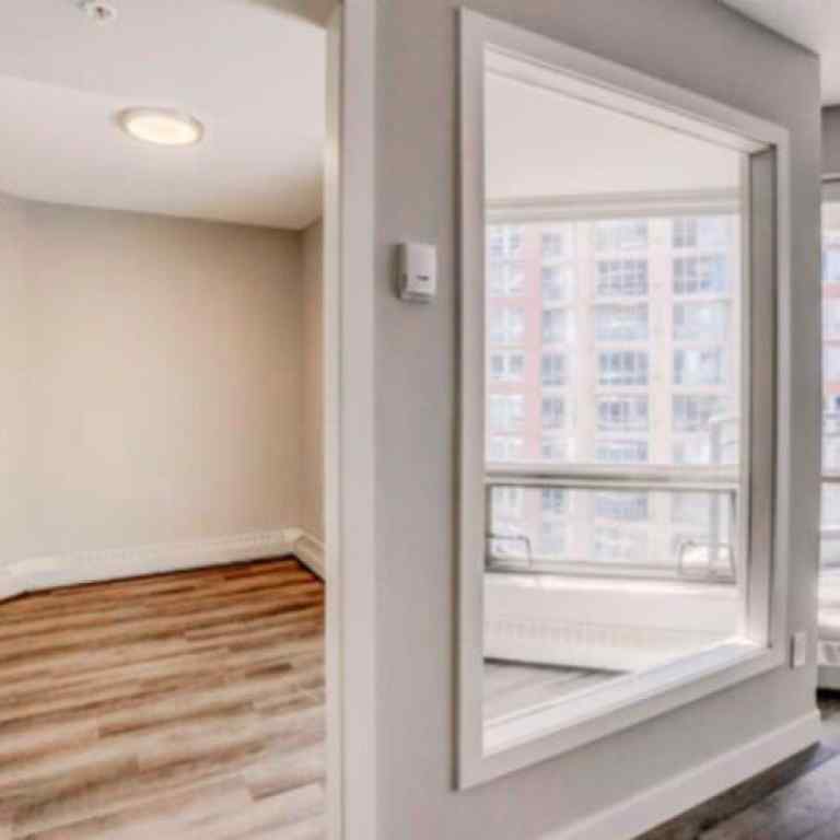 MLS® A2236526 - 1088 6 Avenue SW in Downtown West End Calgary, Rental