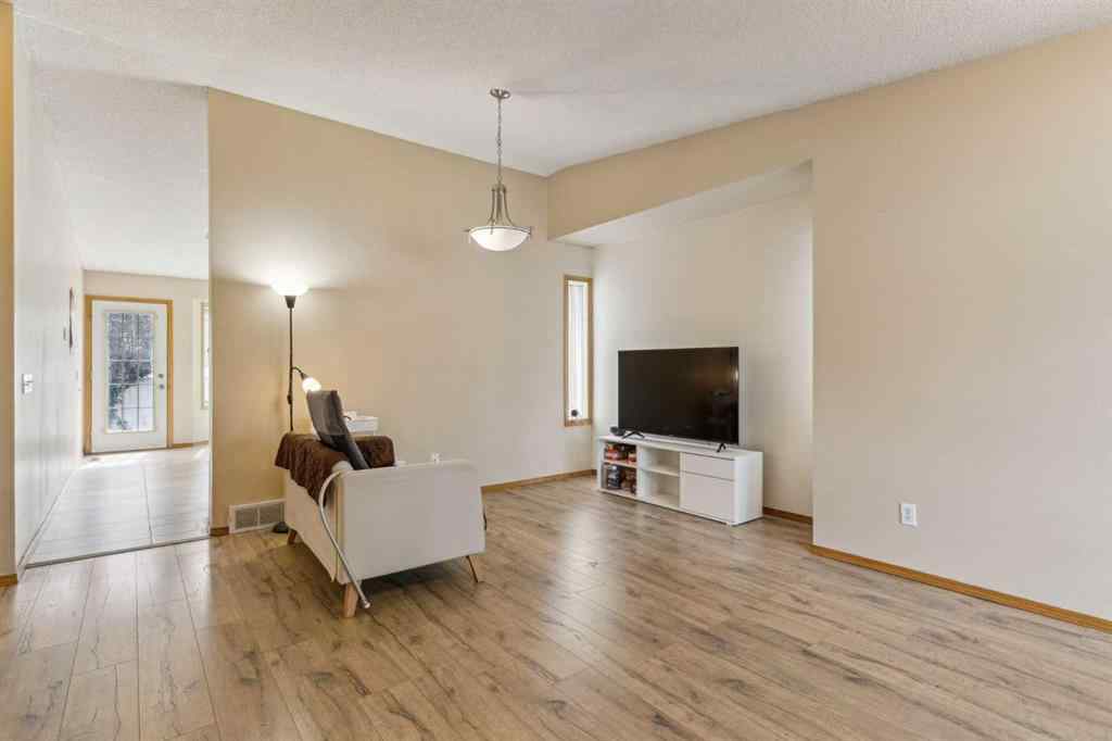 MLS® A2236543 - 810 Coventry Drive NE in Coventry Hills Calgary, Residential