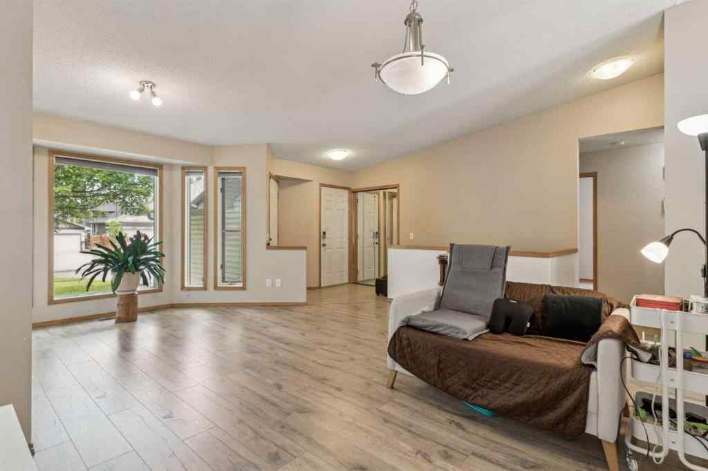 MLS® A2236543 - 810 Coventry Drive NE in Coventry Hills Calgary, Residential