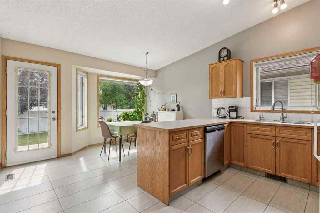 MLS® A2236543 - 810 Coventry Drive NE in Coventry Hills Calgary, Residential