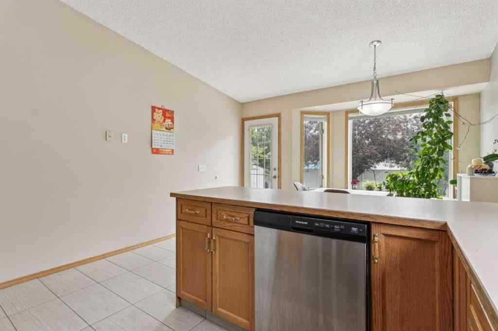 MLS® A2236543 - 810 Coventry Drive NE in Coventry Hills Calgary, Residential