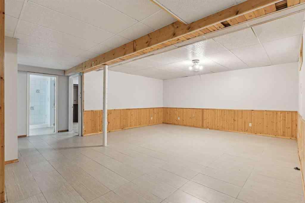 MLS® A2236543 - 810 Coventry Drive NE in Coventry Hills Calgary, Residential