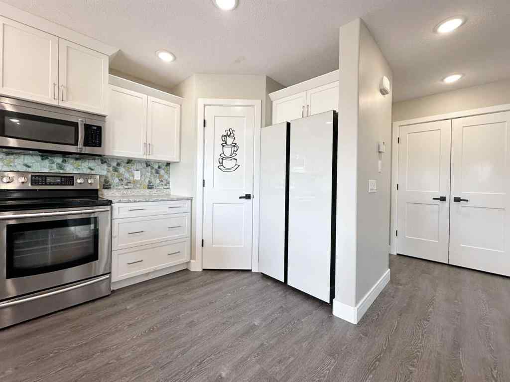 MLS® A2236560 - 2519 6 Avenue  in Wainwright Wainwright, Residential