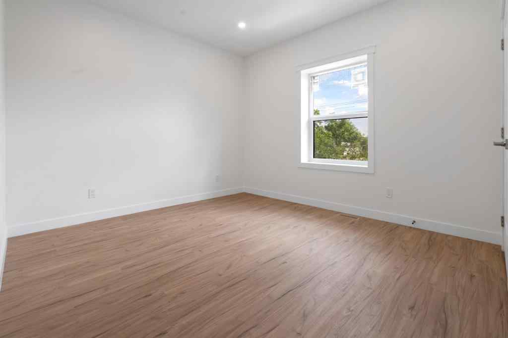 MLS® A2236561 - 4723 48 Street  in Downtown Camrose Camrose, Residential