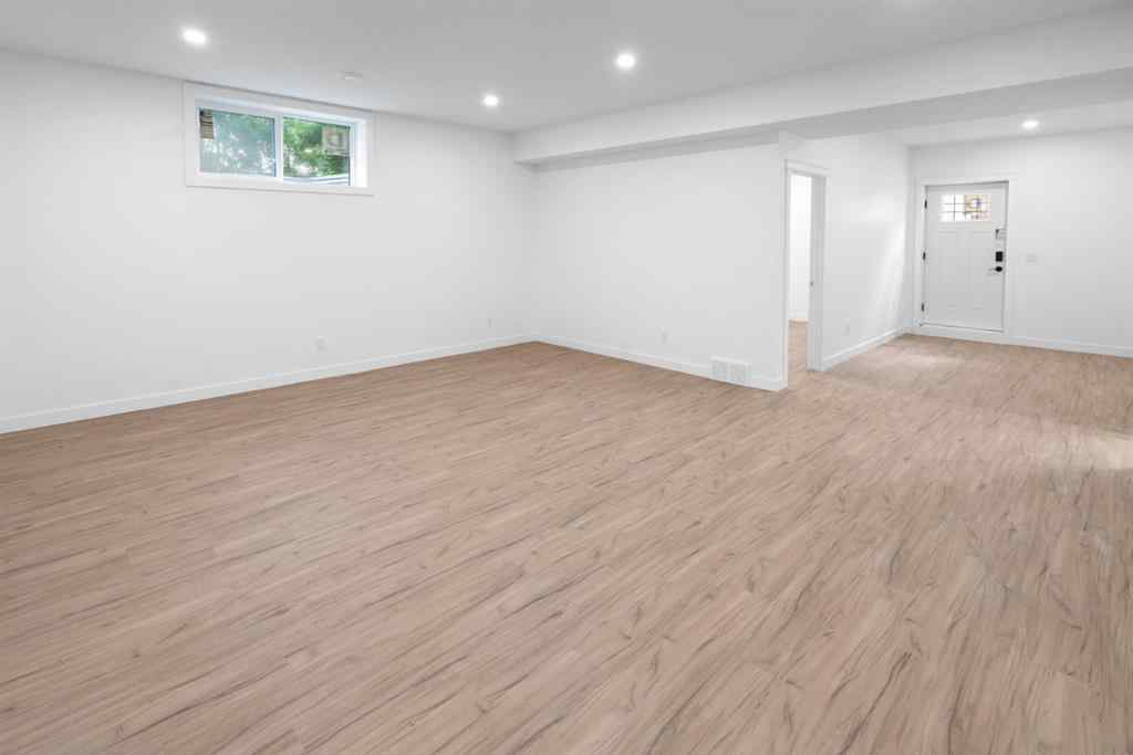 MLS® A2236561 - 4723 48 Street  in Downtown Camrose Camrose, Residential