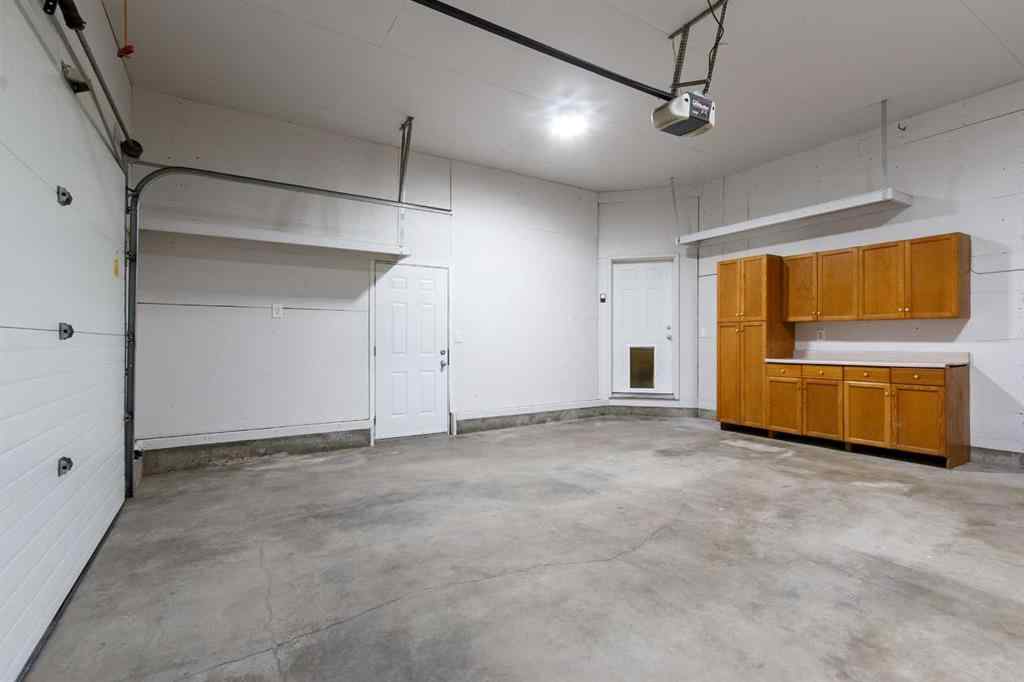 MLS® A2236576 - 5124 42 Street  in NONE Olds, Residential