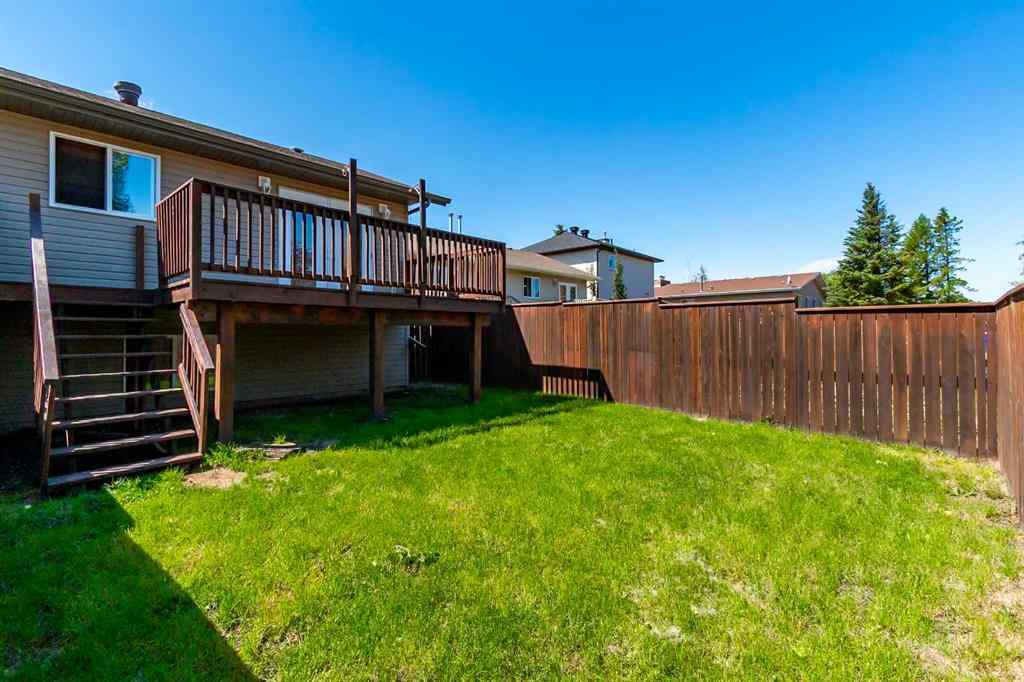 MLS® A2236576 - 5124 42 Street  in NONE Olds, Residential