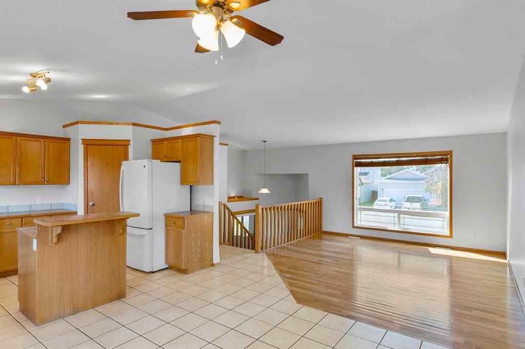 MLS® A2236576 - 5124 42 Street  in NONE Olds, Residential