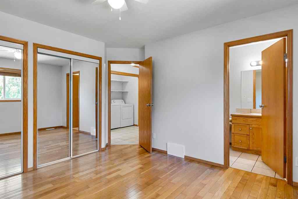 MLS® A2236576 - 5124 42 Street  in NONE Olds, Residential