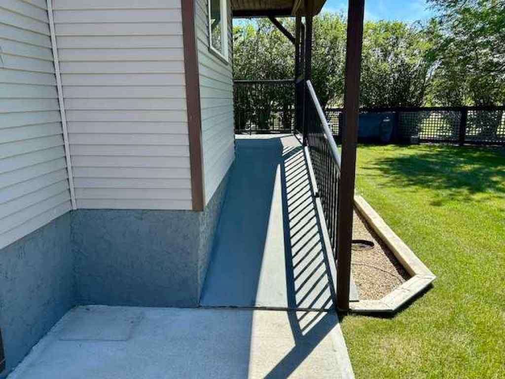 MLS® A2236577 - 5107 45th Street   in NONE Alix, Residential