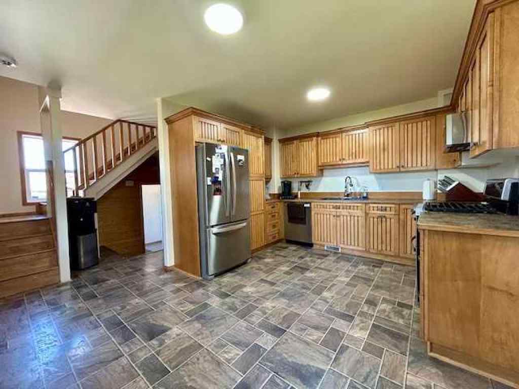 MLS® A2236577 - 5107 45th Street   in NONE Alix, Residential