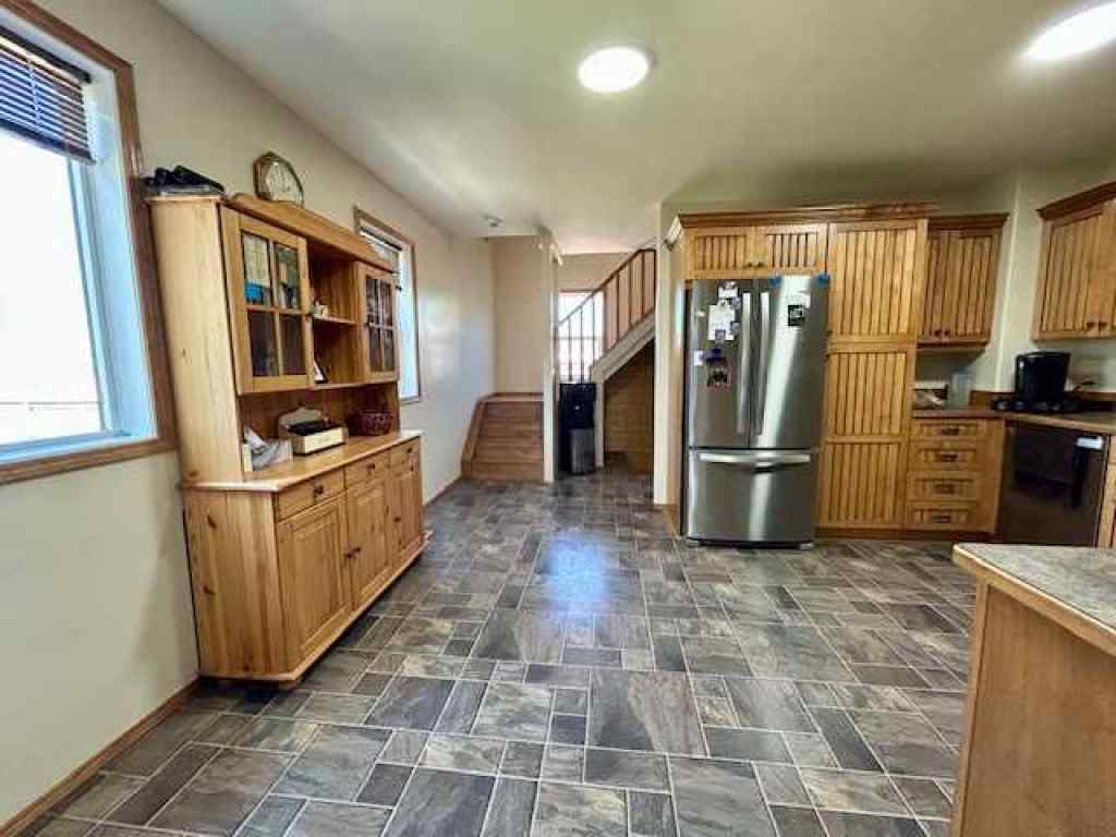MLS® A2236577 - 5107 45th Street   in NONE Alix, Residential