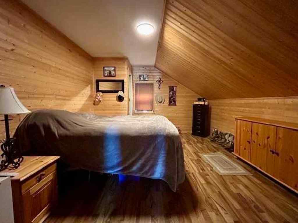 MLS® A2236577 - 5107 45th Street   in NONE Alix, Residential