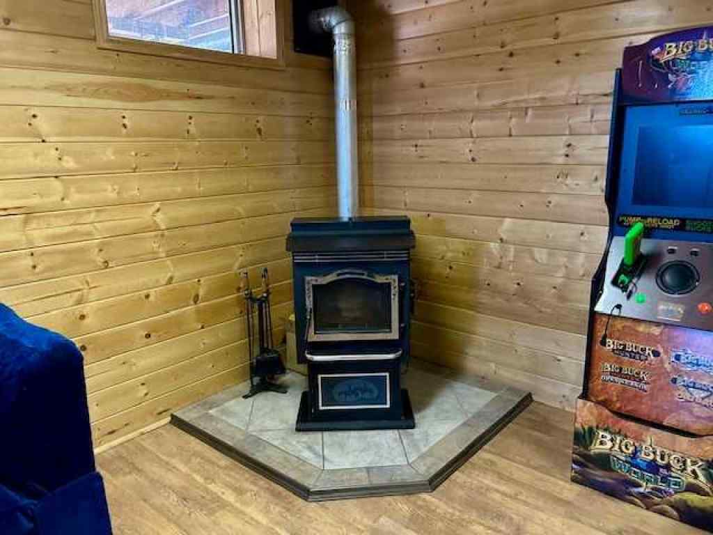 MLS® A2236577 - 5107 45th Street   in NONE Alix, Residential