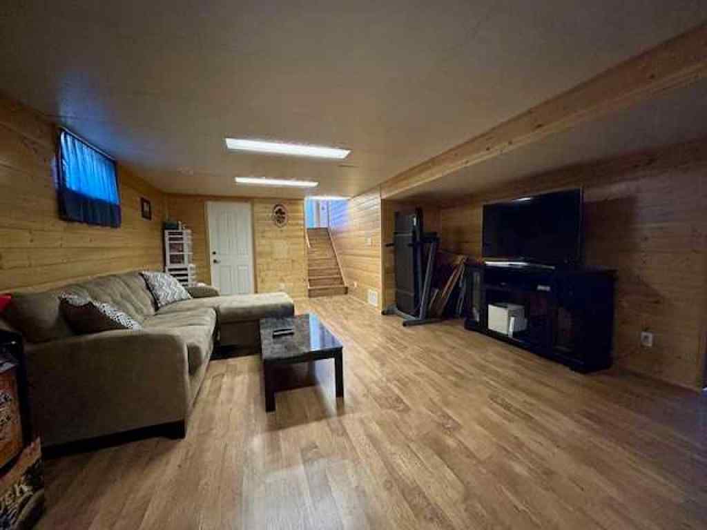 MLS® A2236577 - 5107 45th Street   in NONE Alix, Residential