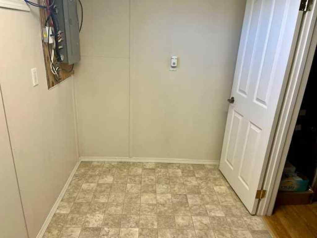 MLS® A2236577 - 5107 45th Street   in NONE Alix, Residential
