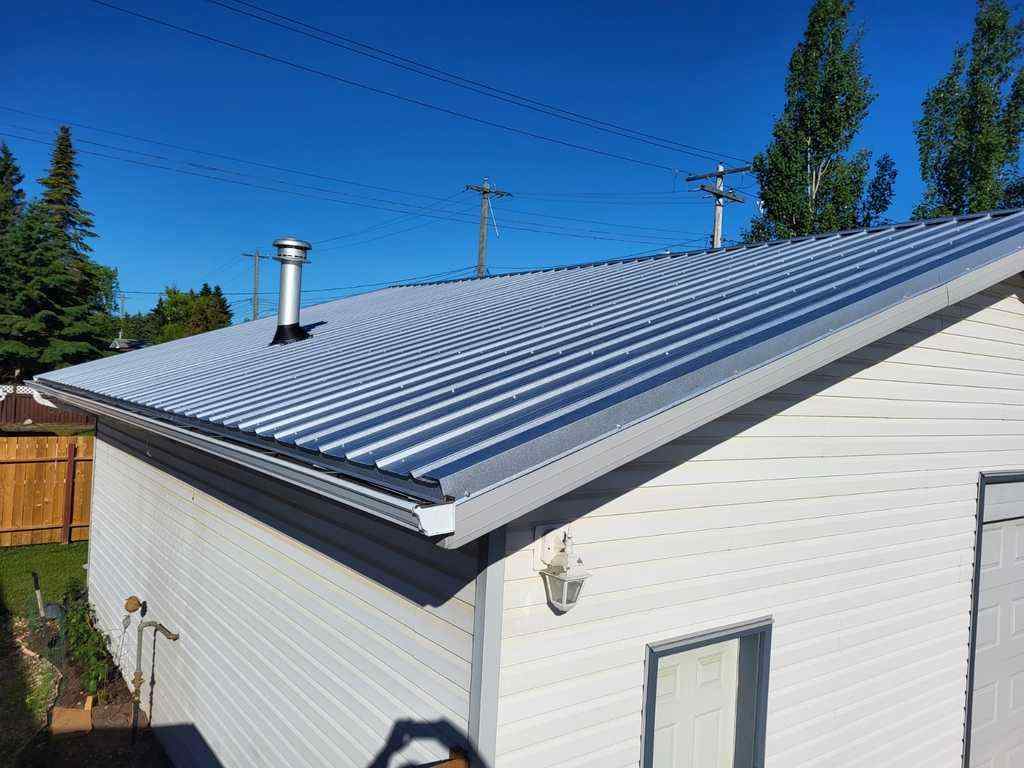 MLS® A2236602 - 27 Railway Avenue S in Marwayne Marwayne, Commercial