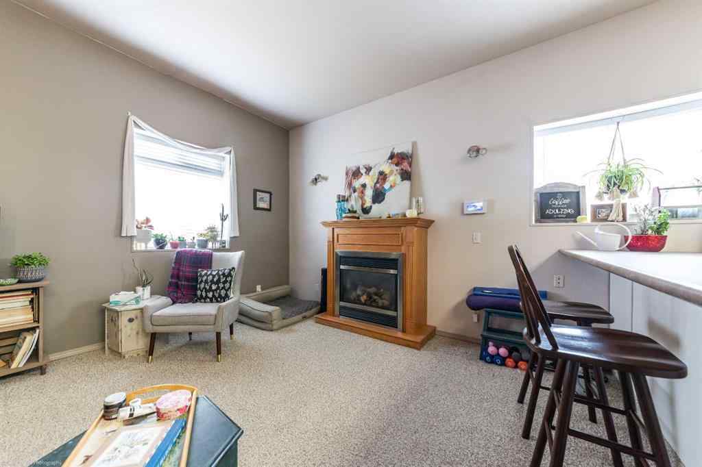 MLS® A2236602 - 27 Railway Avenue S in Marwayne Marwayne, Commercial