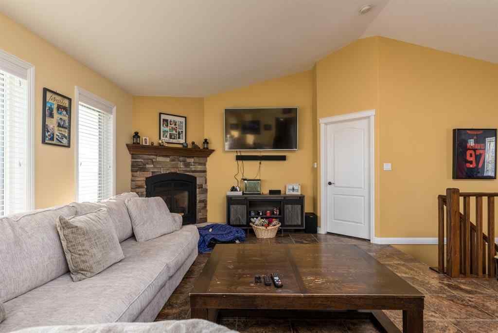 MLS® A2236605 - 34 Rainbow Cresent   in Horizonview Acres Rural Vermilion River, County of, Residential