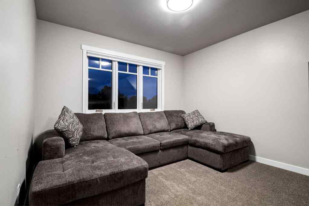 MLS® A2236614 - 21 BUTTE HILLS Court  in Butte Hills Rural Rocky View County, Residential