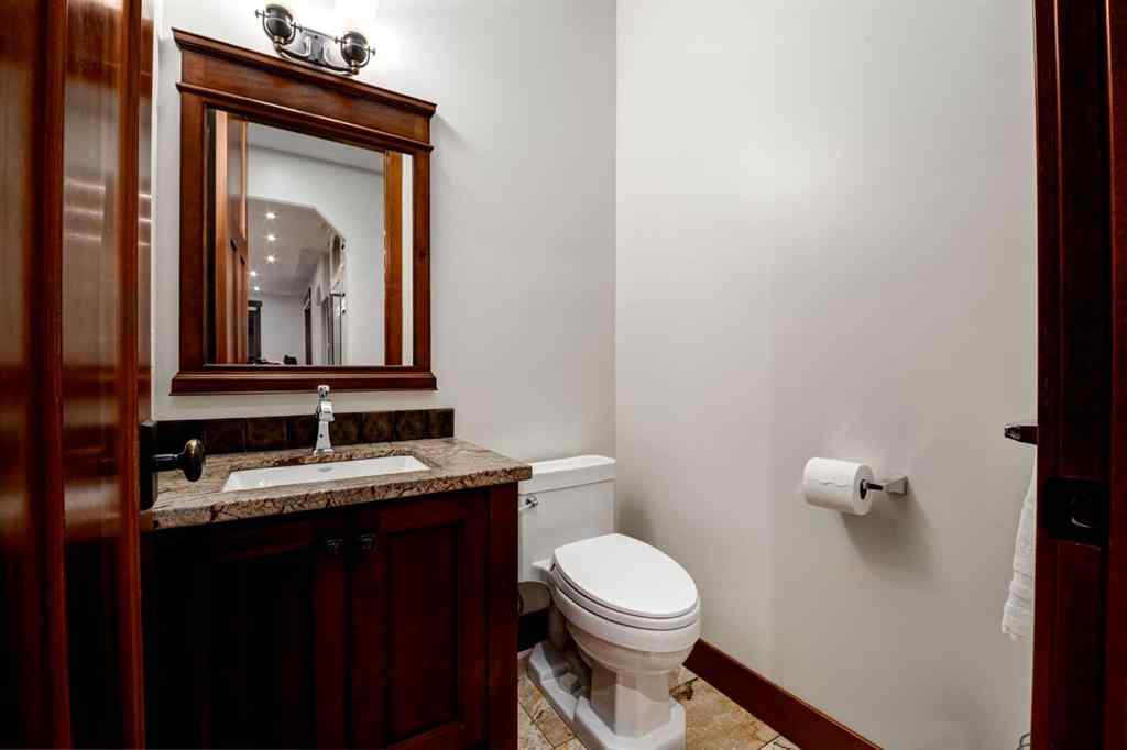 MLS® A2236614 - 21 BUTTE HILLS Court  in Butte Hills Rural Rocky View County, Residential