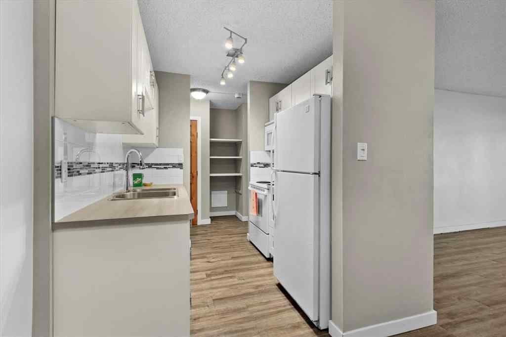MLS® A2236616 - Unit #110 816 89 Avenue SW in Haysboro Calgary, Residential