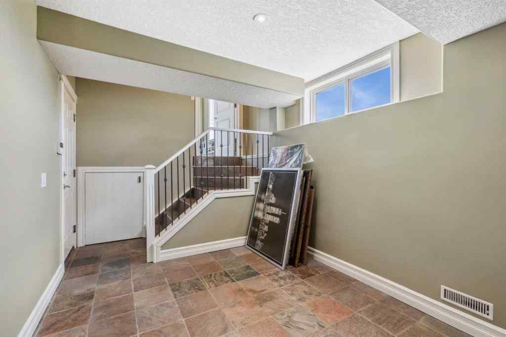 MLS® A2236618 - 5619 Coach Hill Road SW in Coach Hill Calgary, Residential