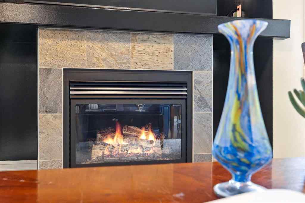 MLS® A2236618 - 5619 Coach Hill Road SW in Coach Hill Calgary, Residential